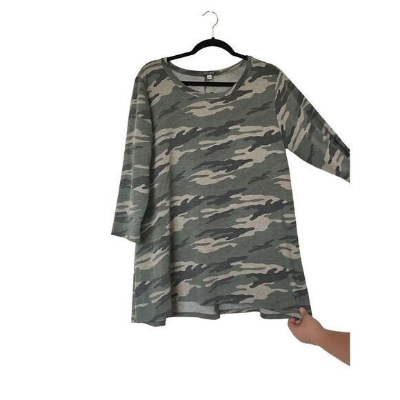 Coin 1804 Camo 3/4 Sleeve Top - Picture 1 of 8